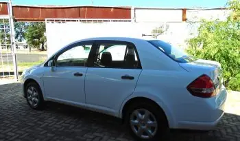 Nissan Tiida Latio full