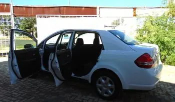 Nissan Tiida Latio full